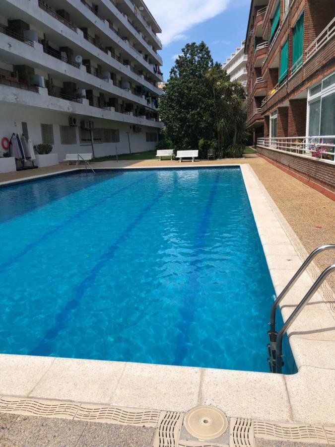 Studio Acapulco Apartment Лорет де Мар Екстериор снимка